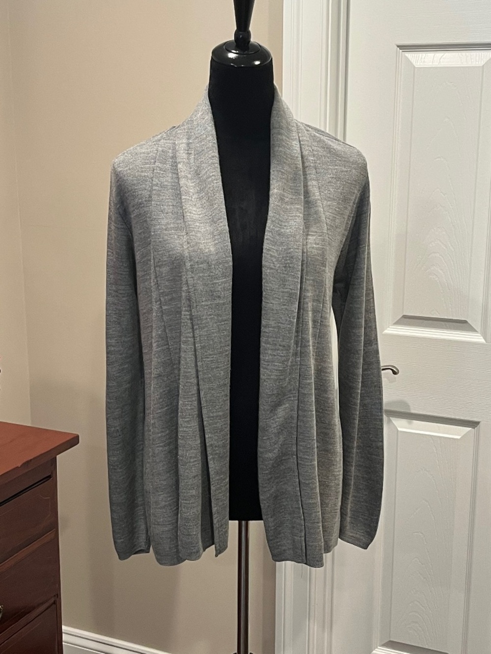 Doc & Amelia by Cintas Heathered Gray Open Front Cardigan S